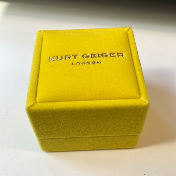 GORGEOUS Kurt Geiger London Evil Eye Heart Cocktail Ring - Picture 4 of 7